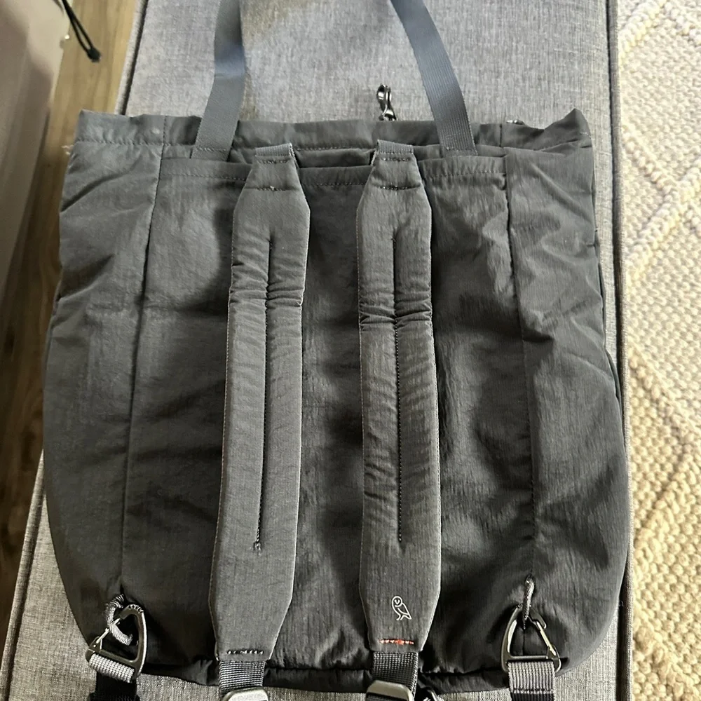 Bellroy Lite Tote Bag in Black - Picture 2 of 4